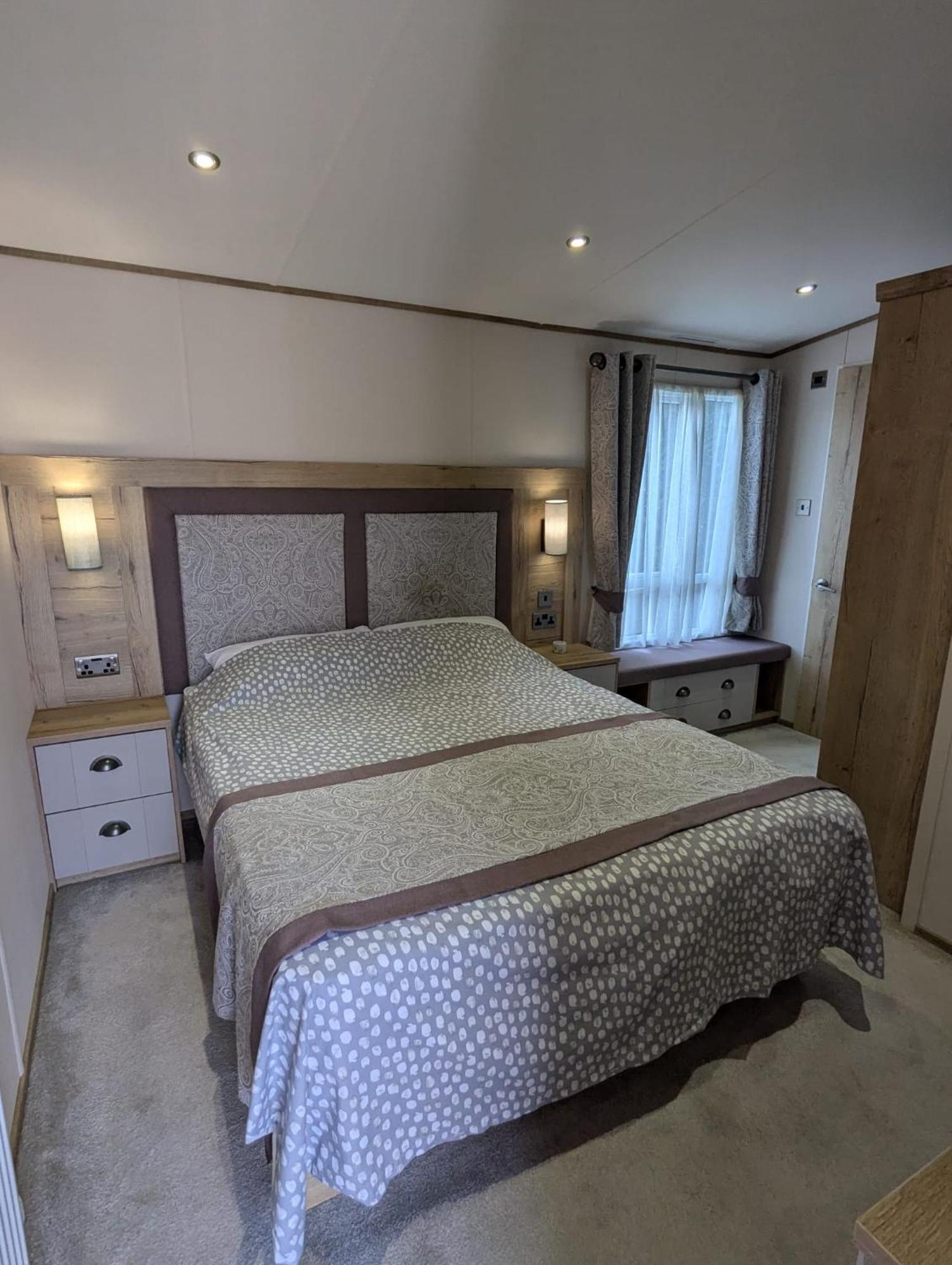 Stunning Caravan With Panoramic Views Weymouth Littlesea Haven Wyke Regis Eksteriør billede